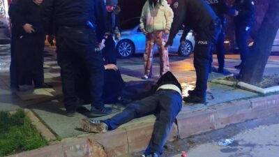 Erkan ALTUNTAŞ/AKSARAY, (DHA)- AKSARAY’da iki grup arasında ‘yan bakma’ bahanesiyle