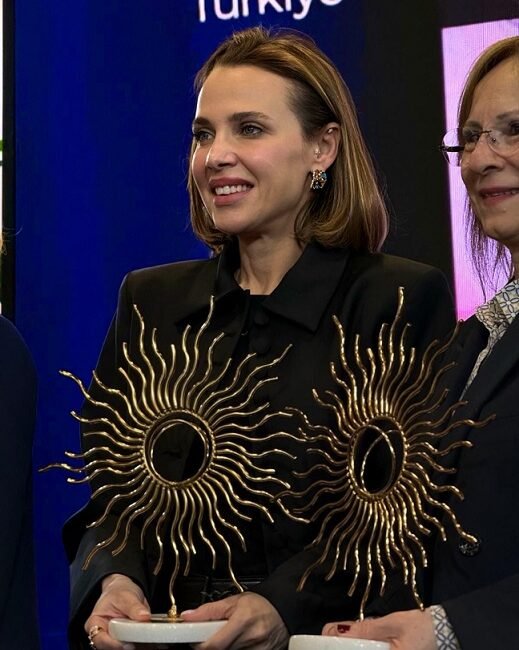 ‘Yaratıcı endüstriler gençler için yeni istihdam alanları sunuyor’ İSTANBUL, (DHA)- İSTANBUL Kent Üniversitesi Mütevelli Heyet Üyesi ve Engelsiz