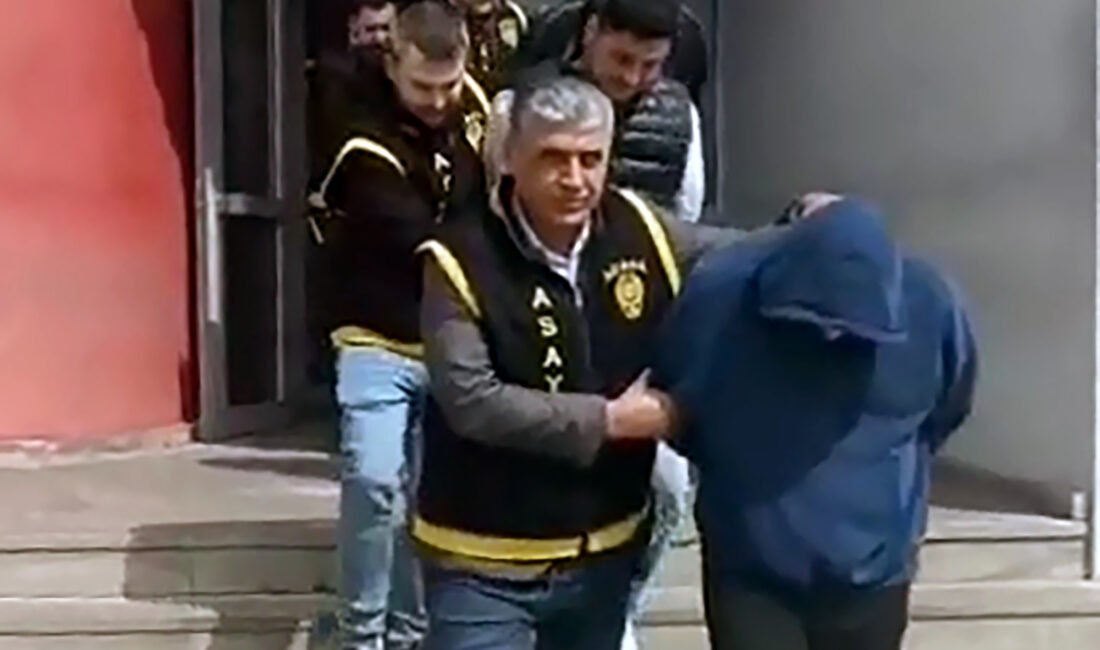 Anıl ATAR-Yaşar SERİNTÜRK/ADANA, (DHA)- ADANA’da telefonda kendisini ‘Başkomiser Halil’ olarak