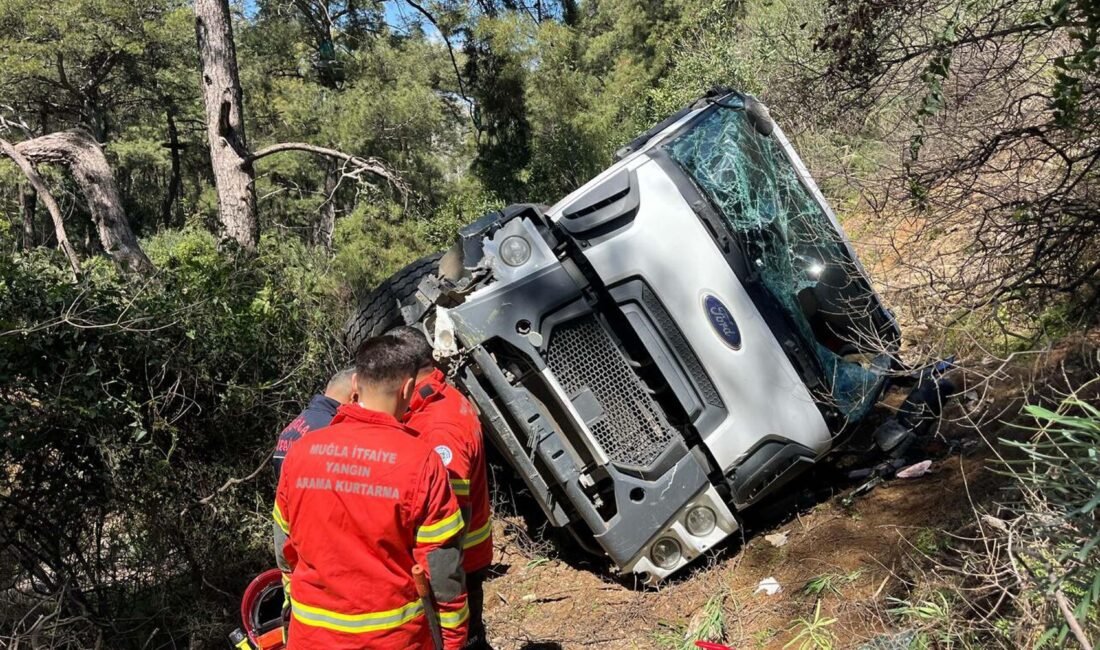 Gülgün KAŞLI/FETHİYE (Muğla), (DHA)- MUĞLA'nın Fethiye ilçesinde rampa çıkarken geri