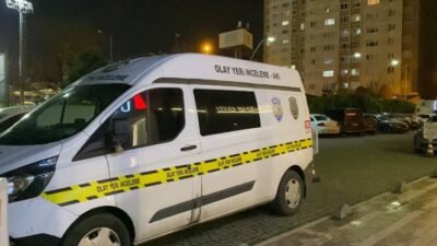 Baran AKKAYA/İSTANBUL,(DHA)- ZEYTİNBURNU'nda Ercan Ş.(53), 1 yıl önce boşandığı eski