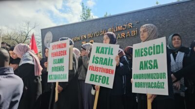 Ali Sencer ARSLAN/ZONGULDAK, (DHA)- ZONGULDAK’ta, Filistin’e Destek Platformu üyesi öğrenciler