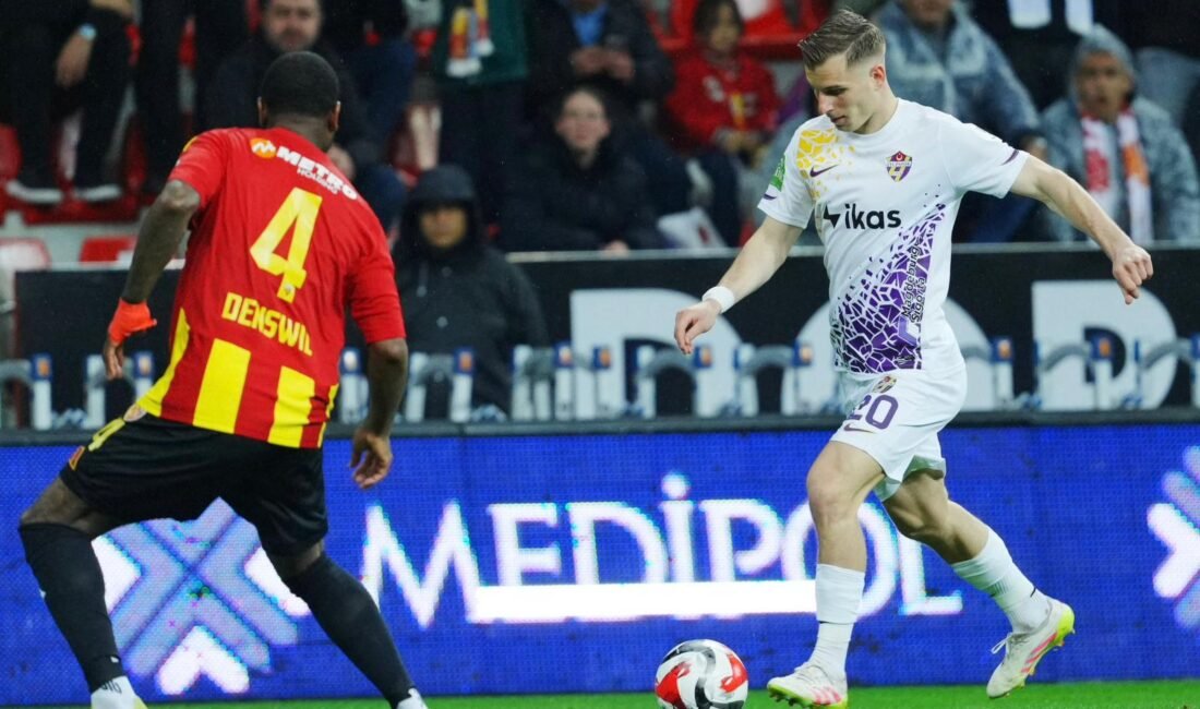 Kayserispor-Eyüpspor: 1-1 (RHA)- Süper Lig ekibi Kayserispor, sahasında karşılaştığı Eyüpspor ile 1-1