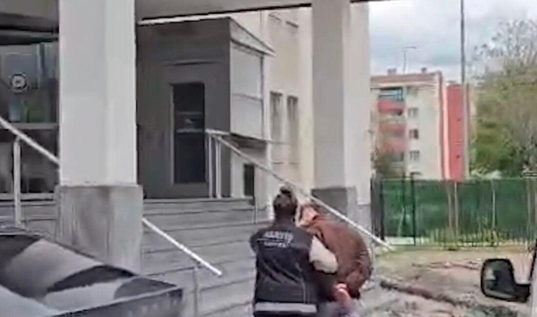 Kayseri’de aranan 3 kadın hükümlü yakalandı (RHA)- Kayseri’de, haklarında hırsızlık suçundan kesinleşmiş hapis cezası bulunan 3