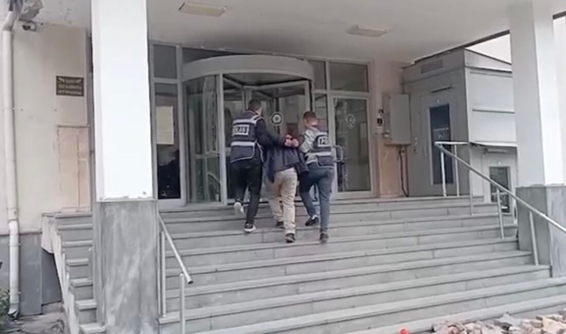 10 yıl hapisle aranan hükümlü yakalandı (RHA)- Kayseri’de, iki farklı suçtan hakkında kesinleşmiş 10 yıl hapis