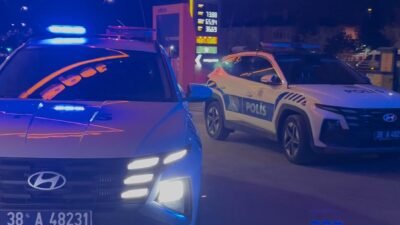 (RHA)- Kayseri’de akaryakıt istasyonunda iki grup arasında çıkan bıçaklı kavgada