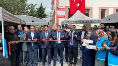 Kayseri’nin Develi ilçesinde, Kur’an kursları yararına düzenlenen Hayır Çarşısı düzenlenen