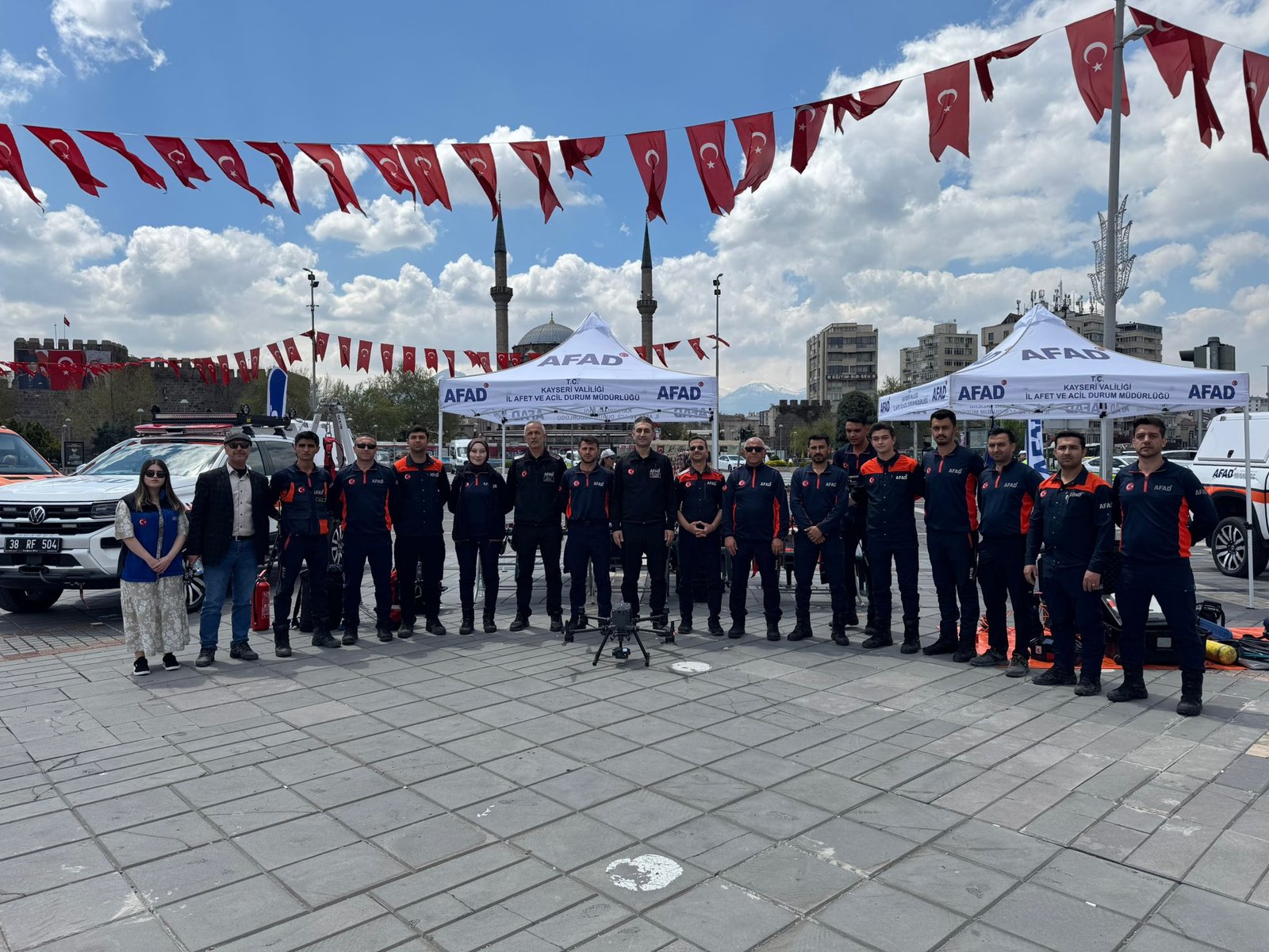 (RHA)- Kayseri Valisi Gökmen Çiçek, Karayolları Trafik Haftası nedeniyle düzenlenen
