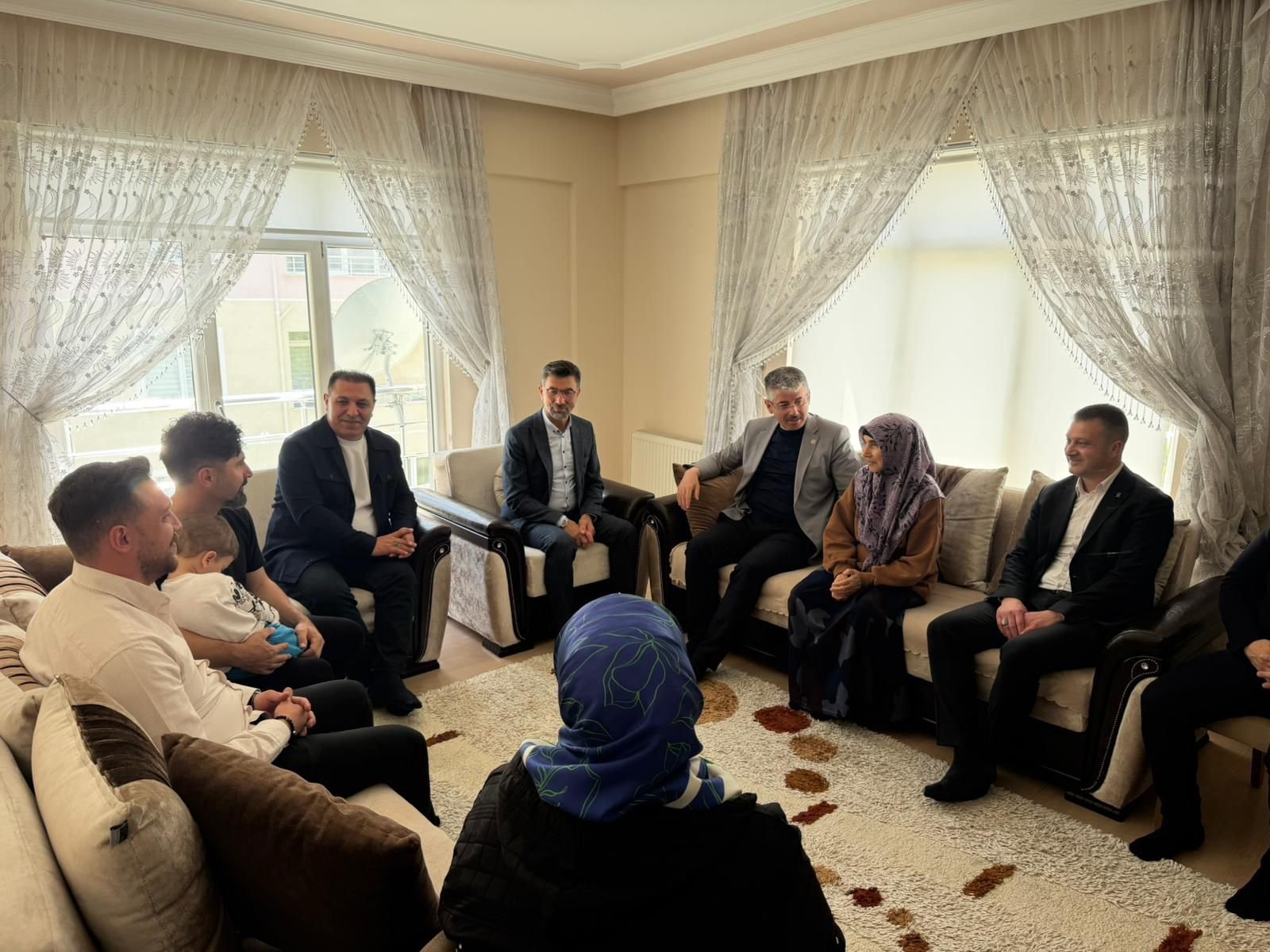 (RHA)- AK Parti Kayseri Milletvekili Şaban Çopuroğlu, Anneler Günü dolayısıyla