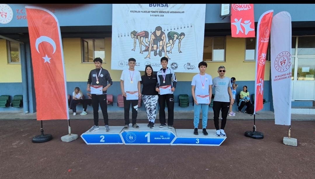 (RHA)- Bursa’da 9-10 Mayıs tarihlerinde düzenlenen Okul Sporları Atletizm Yıldızlar