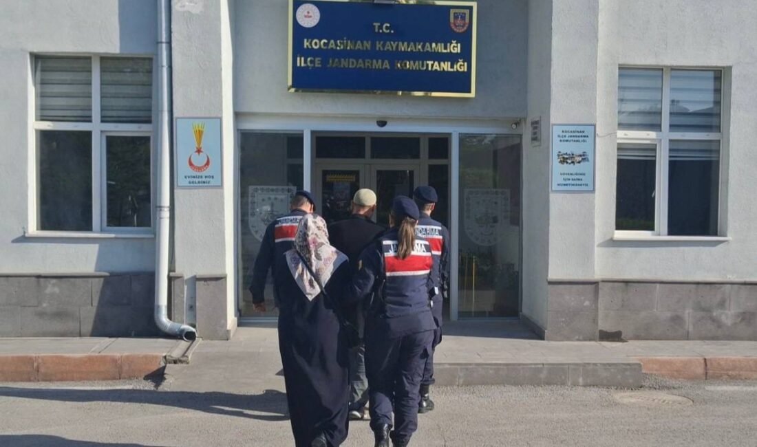 (RHA)- Kayseri’de terör örgütü DEAŞ’a yönelik düzenlenen operasyonda 2 kişi