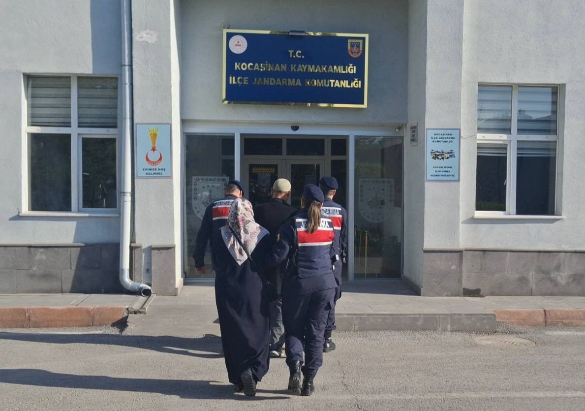 (RHA)- Kayseri’de terör örgütü DEAŞ’a yönelik düzenlenen operasyonda 2 kişi