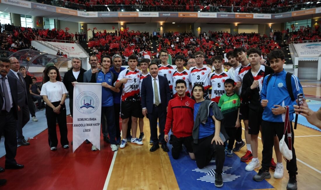 (RHA)- Kayseri’de İlim Yayma Cemiyeti tarafından düzenlenen 6’ncı Geleneksel Kayseri