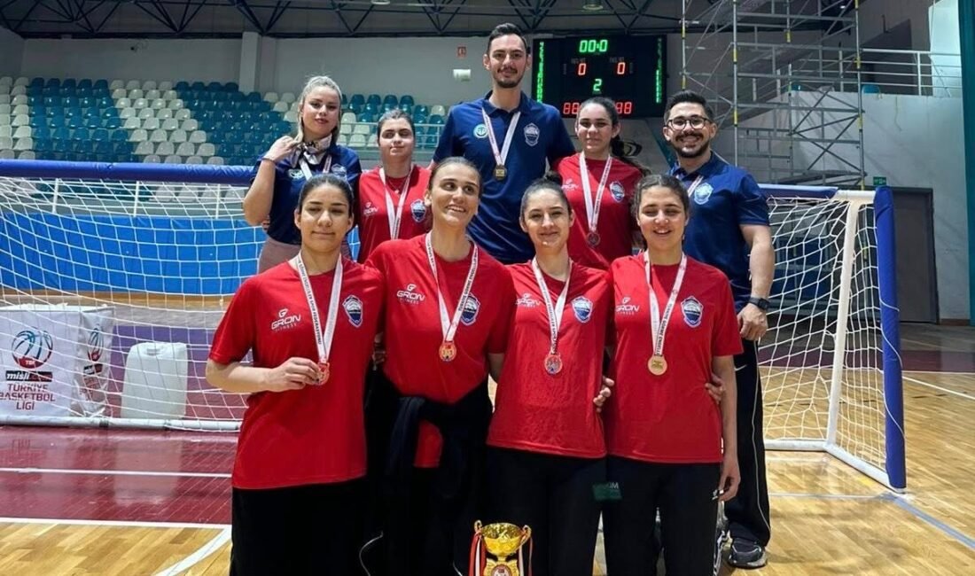 (RHA)- Konya’da düzenlenen Yeşilay Türkiye Gençler Goalball Şampiyonası’na Kayseri’den katılan