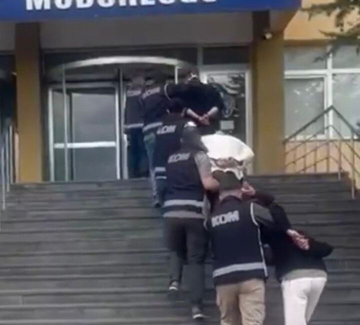 Kayseri’de Suç Örgütü Operasyonu: 6 Gözaltı (RHA)- Kayseri’de uluslarası düzeyde kırmızı bültenle aranan M.B. (64) adına