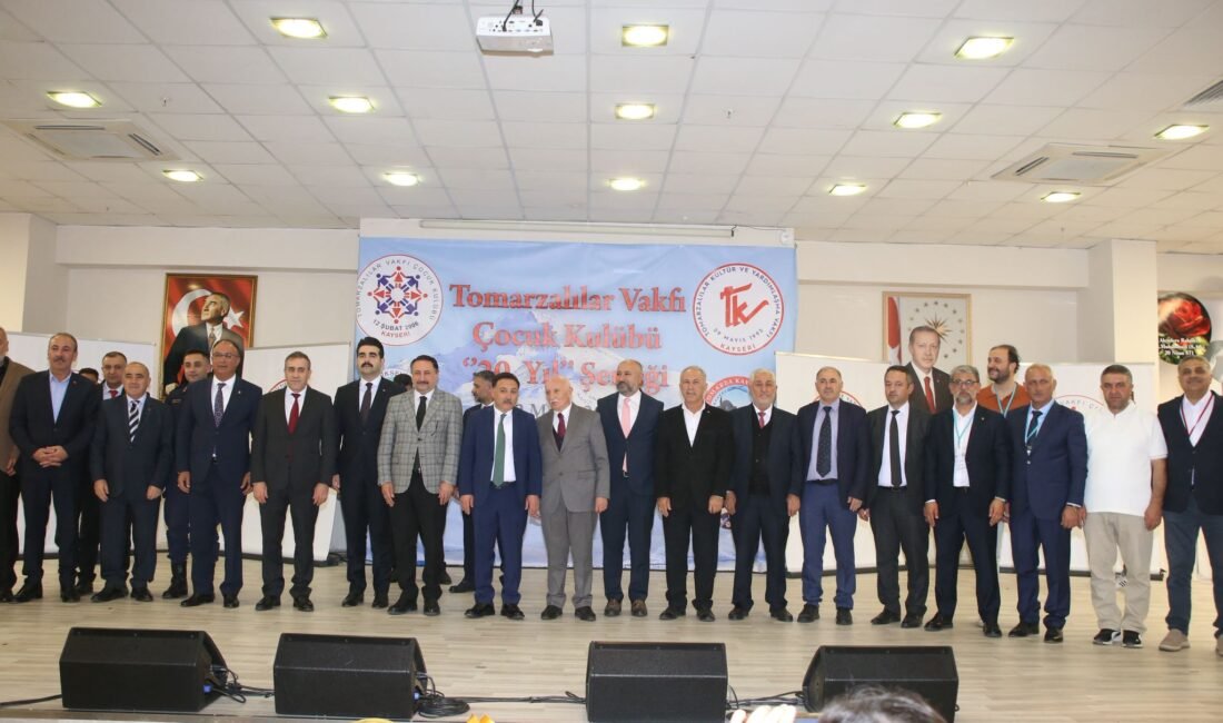 (RHA)- Kayseri’nin Tomarza ilçesinde çocuklara yönelik geleneksel hale gelen etkinliğin