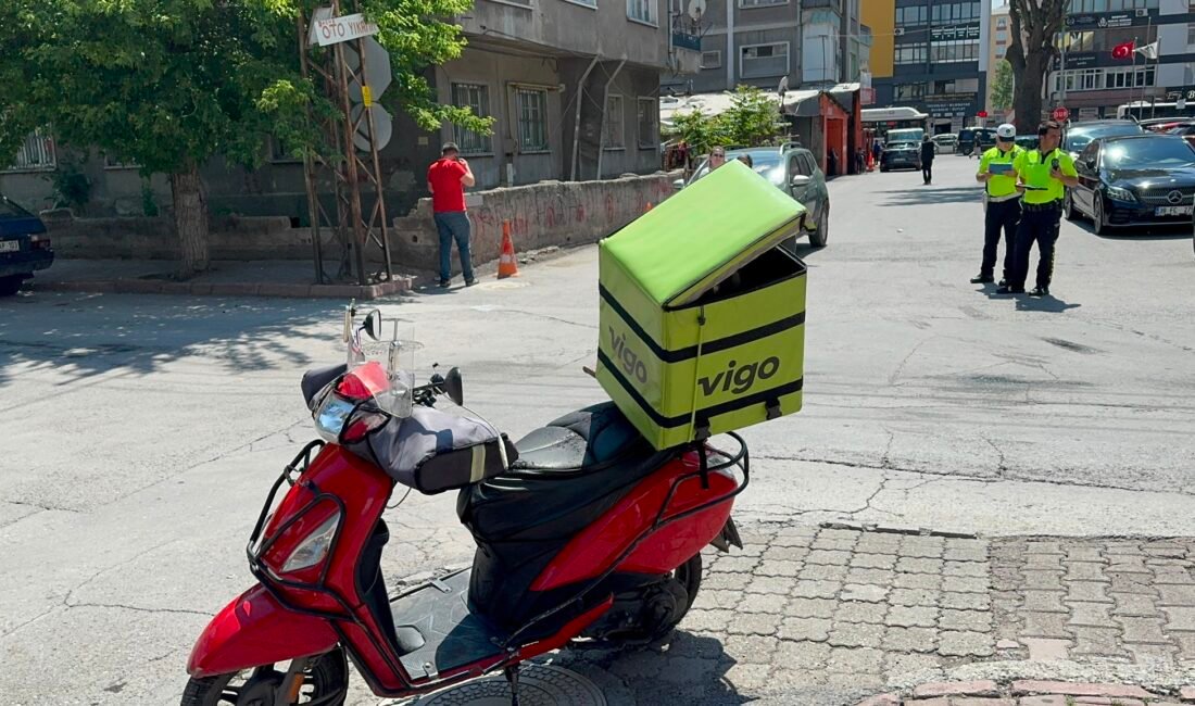 (RHA)- Kayseri’de, otomobil ile motosikletin çarpıştığı kazada 1 kişi yaralandı.