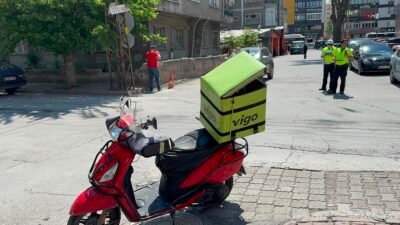 (RHA)- Kayseri’de, otomobil ile motosikletin çarpıştığı kazada 1 kişi yaralandı.