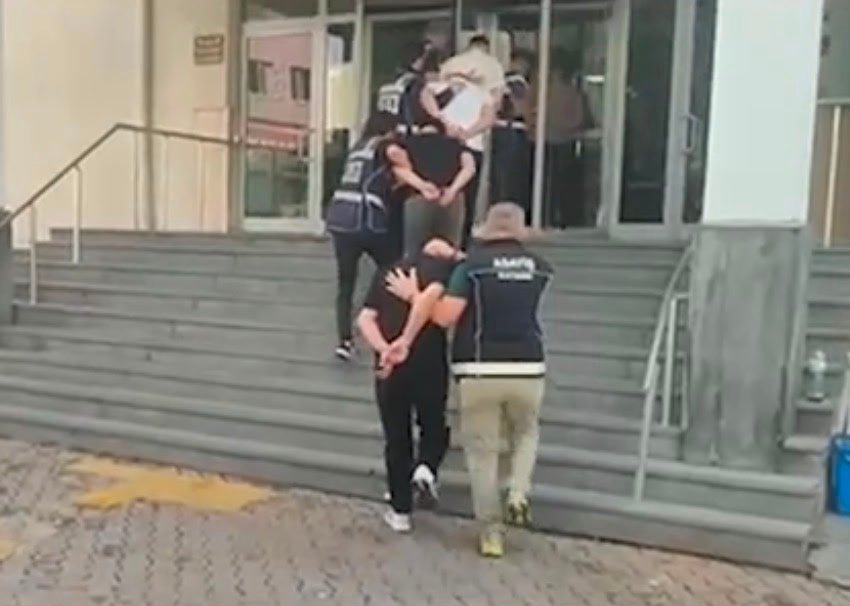 (RHA) – Kayseri’de polis ekiplerince aranan şahısların yakalanmasına yönelik düzenlenen