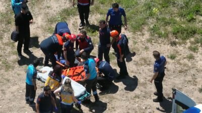 (RHA)- Kayseri’de piknik yapmak için geldiği Kırkangıç Vadisi’nde dengesini kaybederek