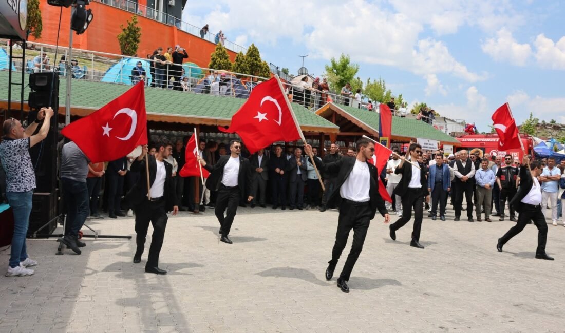 İncesu 3’üncü Kamp-Karavan Festivali On Binlerce Kişiyi Ağırladı (RHA) – Kayseri’nin İncesu ilçesinde bu yıl 3’üncüsü düzenlenen Kamp-Karavan