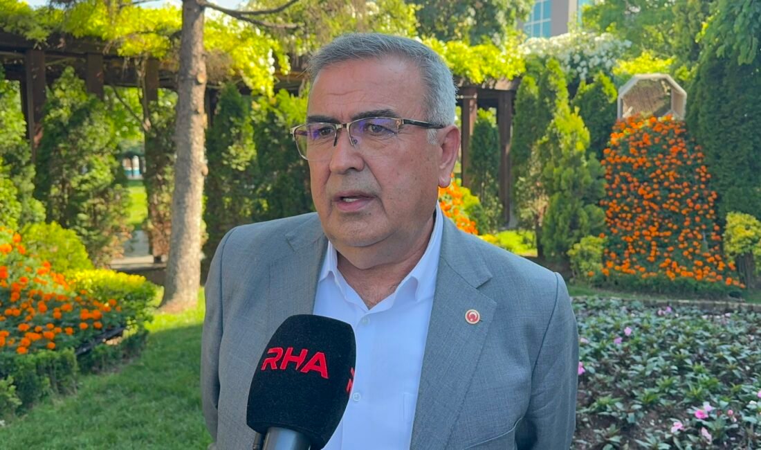 Başkan Eroğlu: Sarız’da çok daha güzel hizmetlerimiz olacak (RHA)- Sarız Belediye Başkanı Ömer Faruk Eroğlu, ilçede yaptıkları çalışmalara