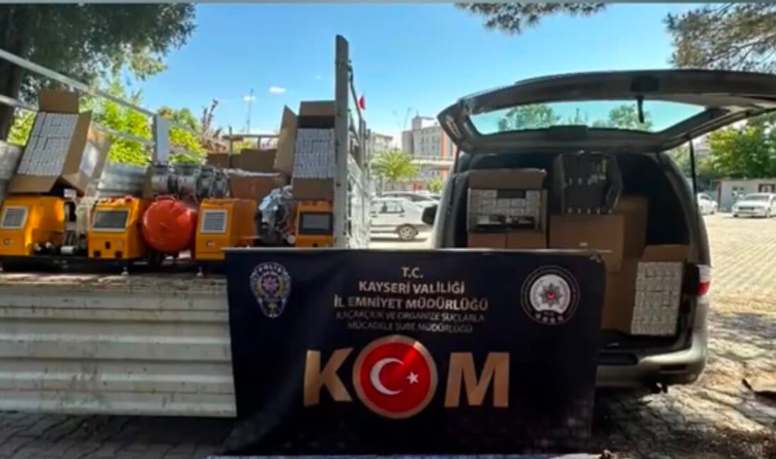 Kaçak sigara operasyonunda 1 milyon 50 bin adet makaron ele geçirildi (RHA) – Kayseri’de polis ekiplerince düzenlenen kaçakçılık operasyonunda 1 milyon