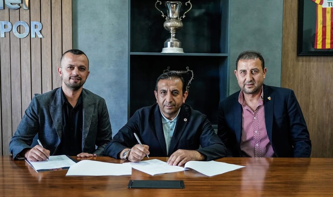 (RHA)- Kayserispor, genel koordinatörlük görevine İlhan Parlak’ın getirildiğini duyurdu. Kayserispor’un
