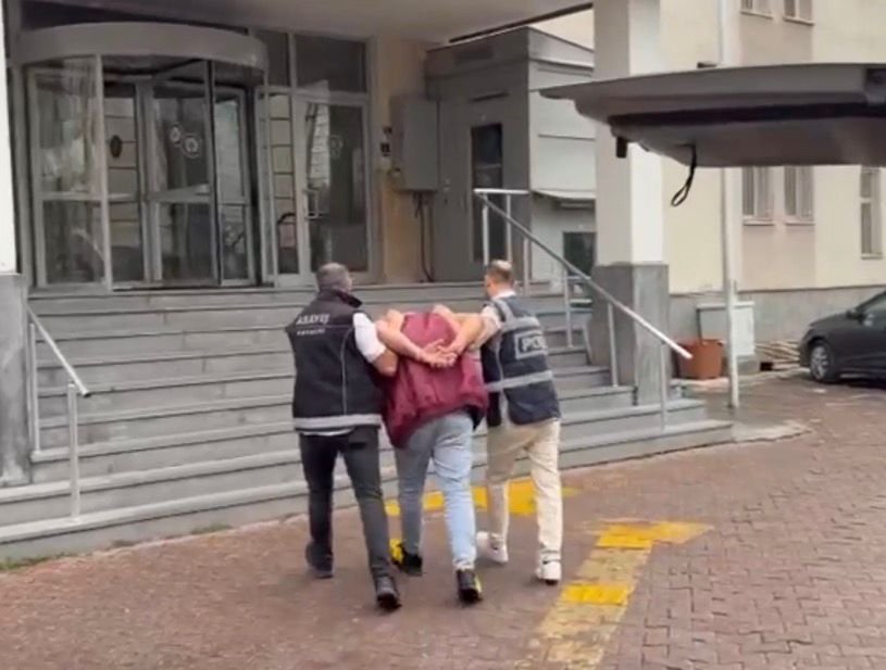 (RHA)- Kayseri’de, silahla tehdit suçundan hakkında kesinleşmiş 17 yıl 4