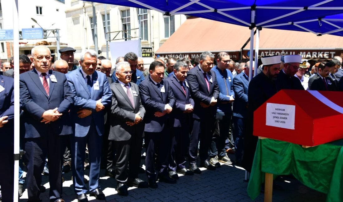 (RHA)- Kayseri’de geçirdiği kalp krizi sonucu hayatını kaybeden Vali Yardımcısı