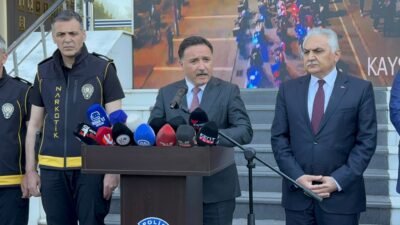(RHA)- Kayseri Valisi Gökmen Çiçek, düzenlediği basın toplantısında, “Kayseri’deki tarihin