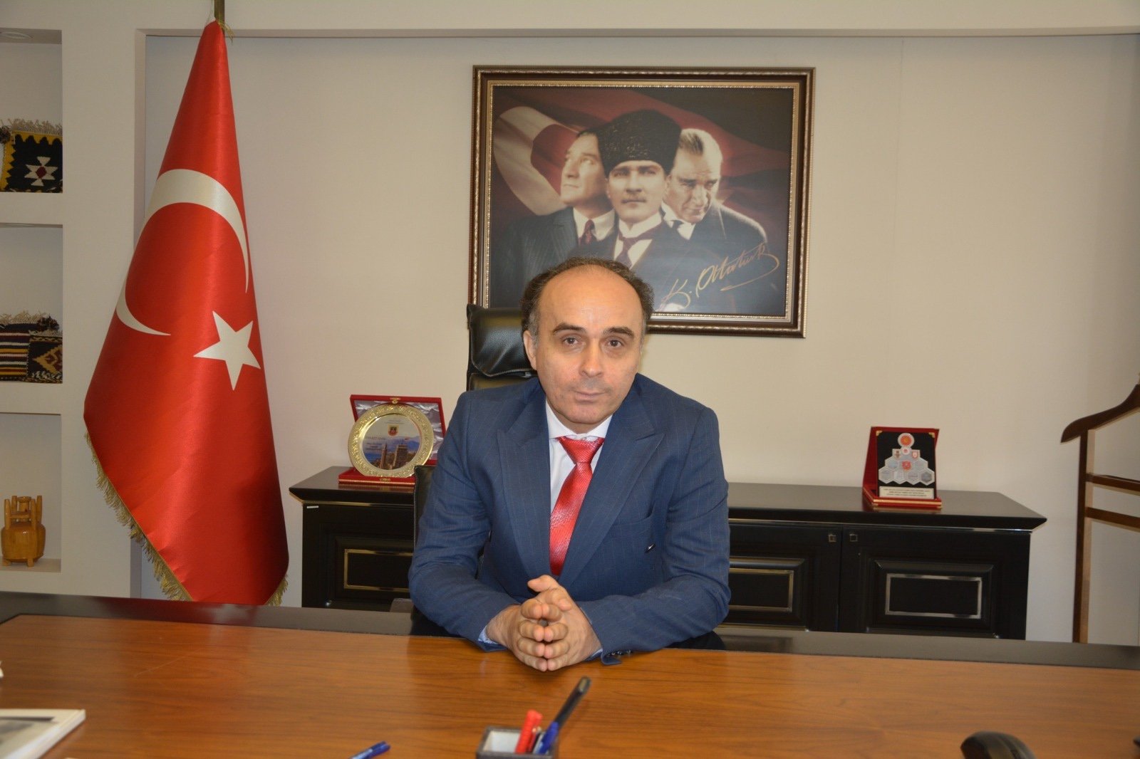 (RHA)- Antalya Korkuteli Kaymakamı Sezgin Üçüncü ve Aydın Kuyucak Kaymakamı