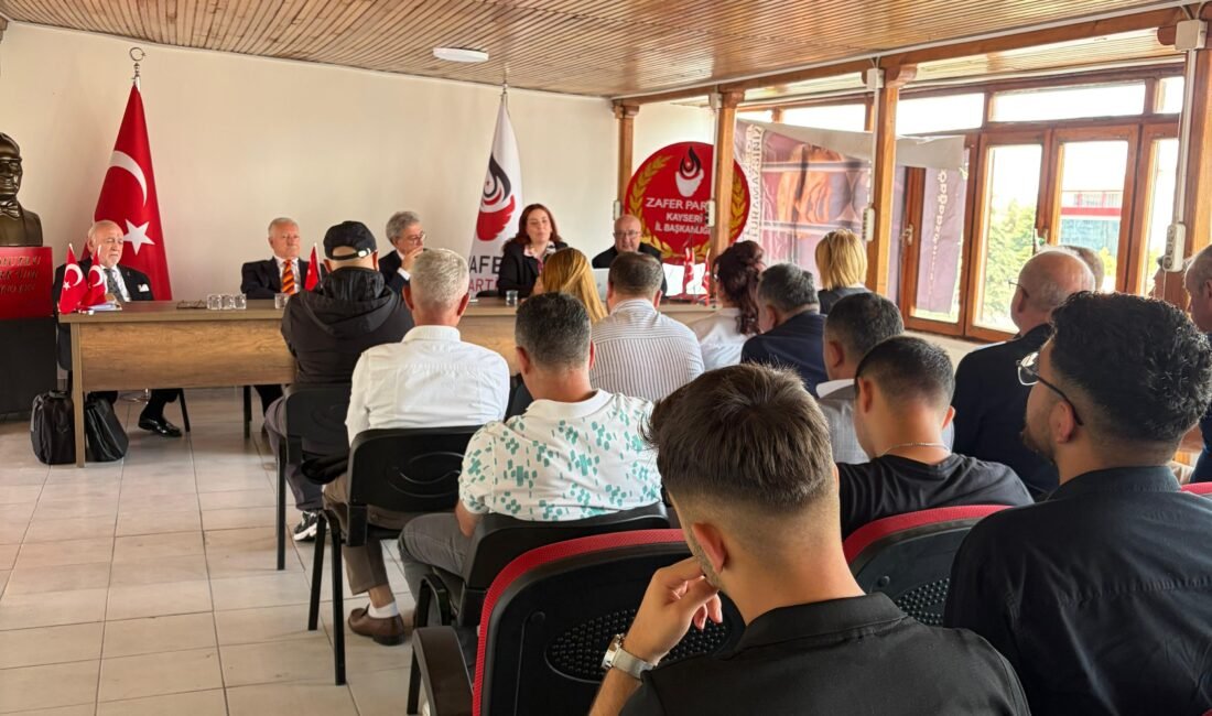 Zafer Partisi’nin eğitim çalışmaları Kayseri İl Başkanlığı binasında gerçekleştirildi. Zafer Partisi’nin eğitim çalışmaları kapsamında düzenlenen Siyaset Akademisi programı, Kayseri