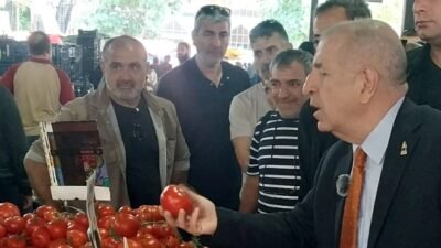 Pazar ziyareti kapsamında esnafın sorunlarını ve vatandaşların taleplerini dinleyen Özdağ,