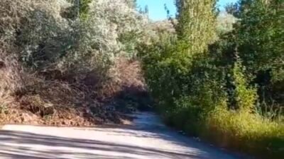 (RHA)- Kayseri’nin Sarıoğlan ilçesindeki Karaözü-Ebulhayır Mahallesi yolunda heyelan meydana geldi.