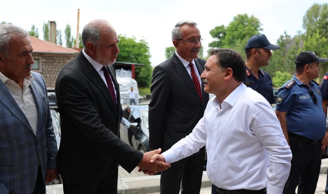 (RHA)- Kayseri Valisi Gökmen Çiçek, AK Parti Kayseri Milletvekili Dursun