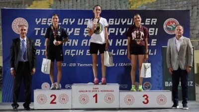 (RHA)- İzmir’de düzenlenen Yeşilay U23 ve Büyükler Türkiye Atletizm Şampiyonası’nda