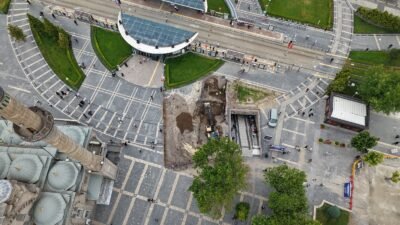 (RHA)- Kayseri Büyükşehir Belediyesi, 8 milyon TL’lik yatırımla Cumhuriyet Meydanı