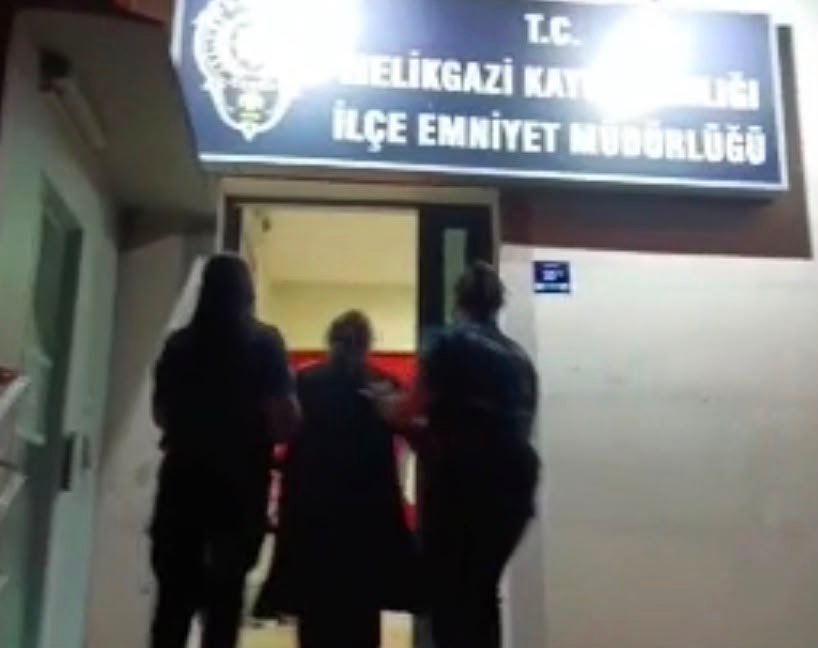 (RHA)- Kayseri’de, uyuşturucu ticareti suçundan hakkında kesinleşmiş 13 yıl 9