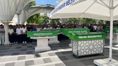 (RHA)- Aksaray’da hafif ticari aracın şarampole devrilmesi sonucu hayatını kaybeden