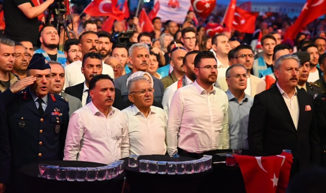 Vali Gökmen Çiçek: Siz bu meydandan Türkiye’ye nefes verdiniz (RHA)- Kayseri’de, 15 Temmuz Demokrasi ve Milli Birlik Günü dolayısıyla