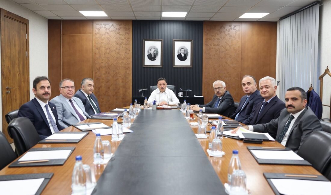 (RHA)- Kayseri Valisi Gökmen Çiçek başkanlığında gerçekleştirilen genel istişare toplantısında,