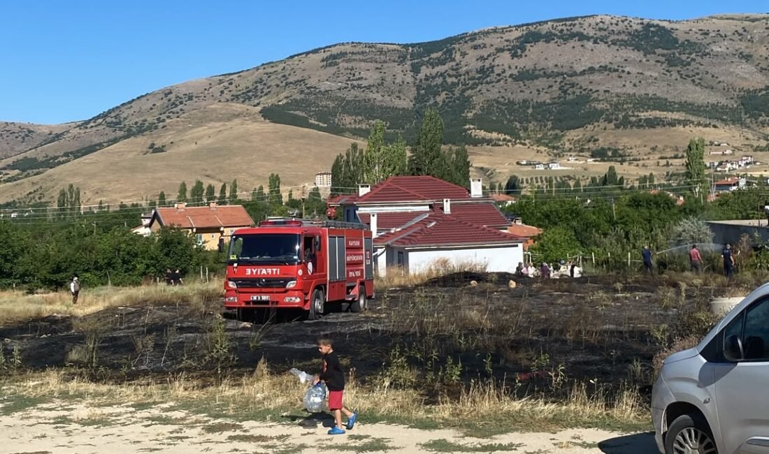 (RHA)- Kayseri’nin Yahyalı ilçesinde otluk alanda çıkan yangın, itfaiye ekiplerinin