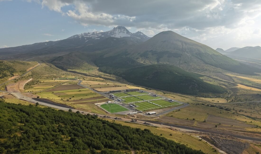 (RHA)- Kayseri Büyükşehir Belediyesi’nin yatırımlarıyla hayata geçirilen Erciyes Yüksek İrtifa