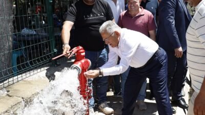 Kayseri Büyükşehir Belediye Başkanı Memduh Büyükkılıç, kent genelinde vatandaşlara temiz,