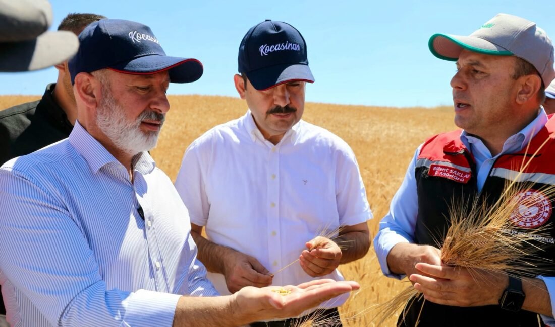 Kocasinan Belediye Başkanı Ahmet Çolakbayrakdar, Yüreğil Mahallesi’nde düzenlenen toplantıda çiftçilerle