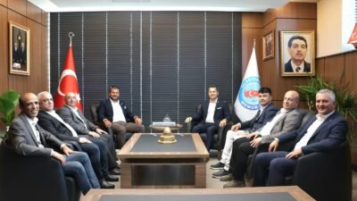Ulaştırma Memur-Sen Kayseri Şube Başkanı Abdullah Saygı ve Şube Yönetim